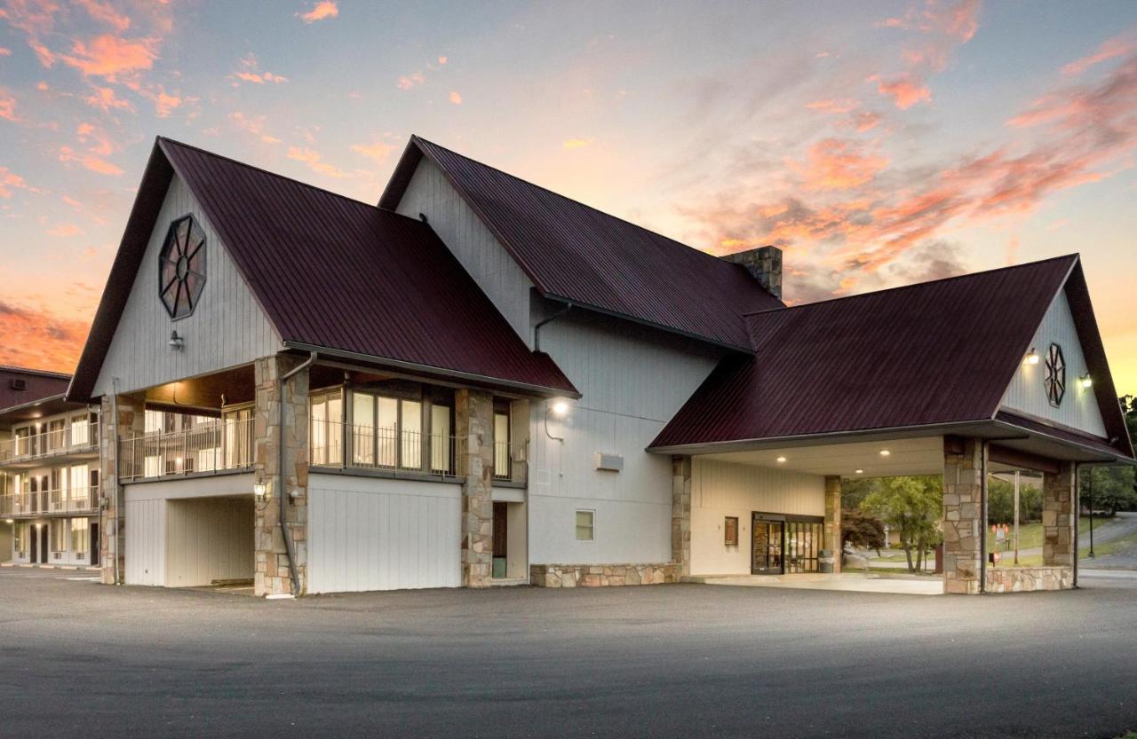 Red Roof Inn Dandridge Buitenkant foto