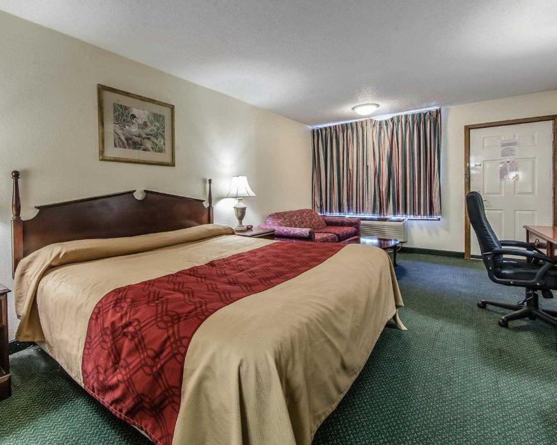 Red Roof Inn Dandridge Buitenkant foto